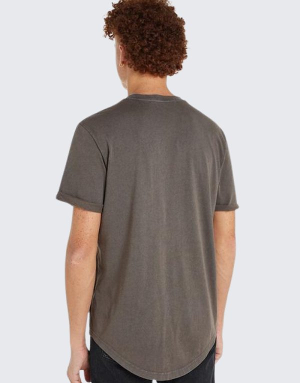 Calvin Klein Washed Mono Badge T-Shirt In Dark Grey Men